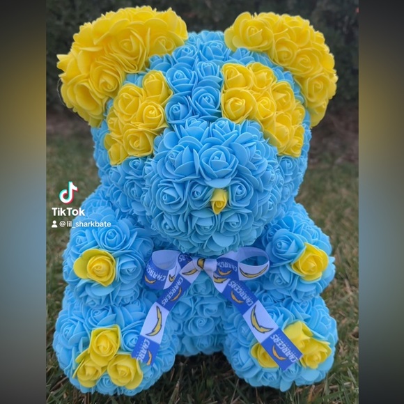 Charges Rose Bear - Picture 1 of 2